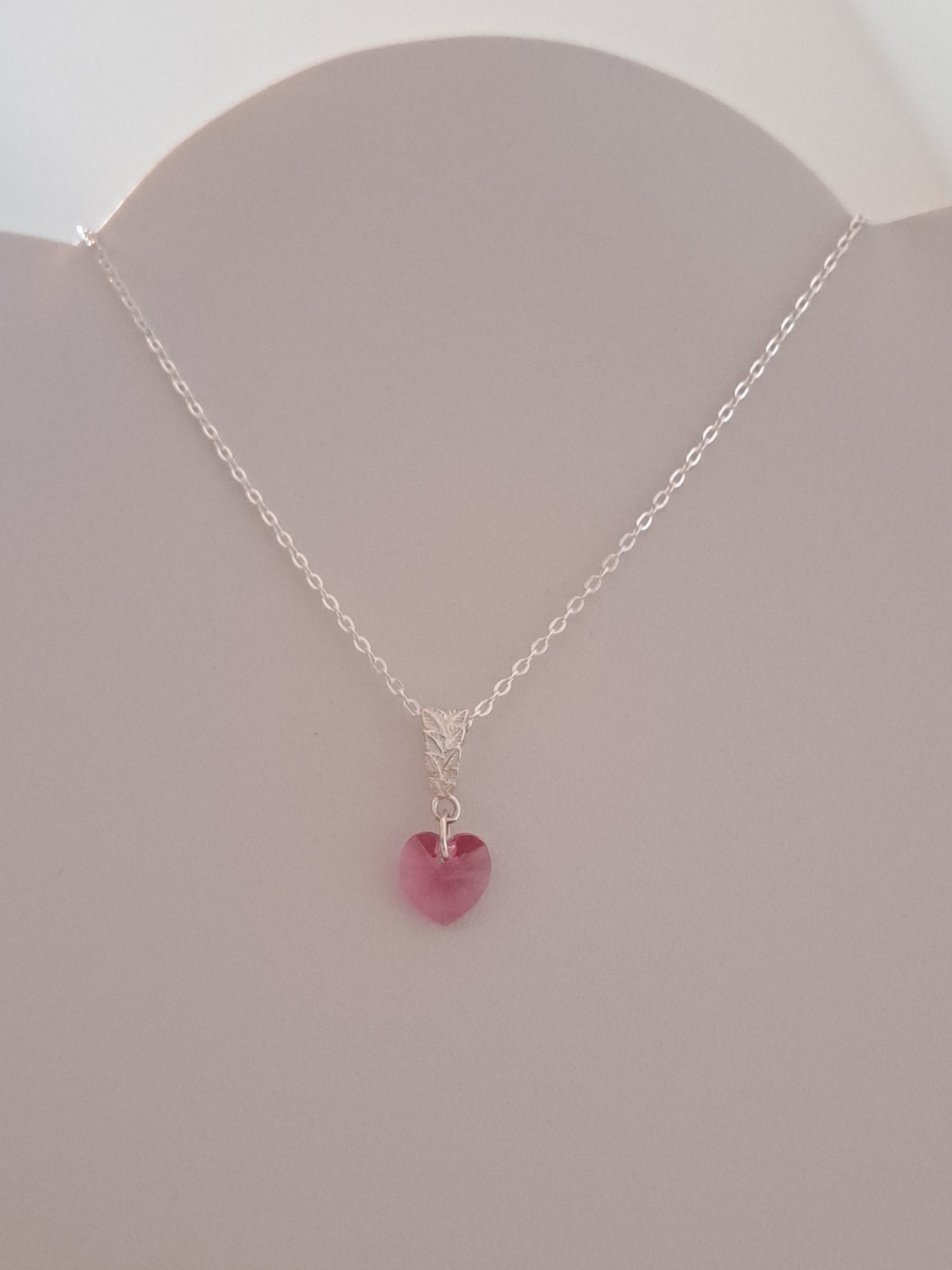 Collier en argent pendentif coeur cristal rose. Site de bijoux. France