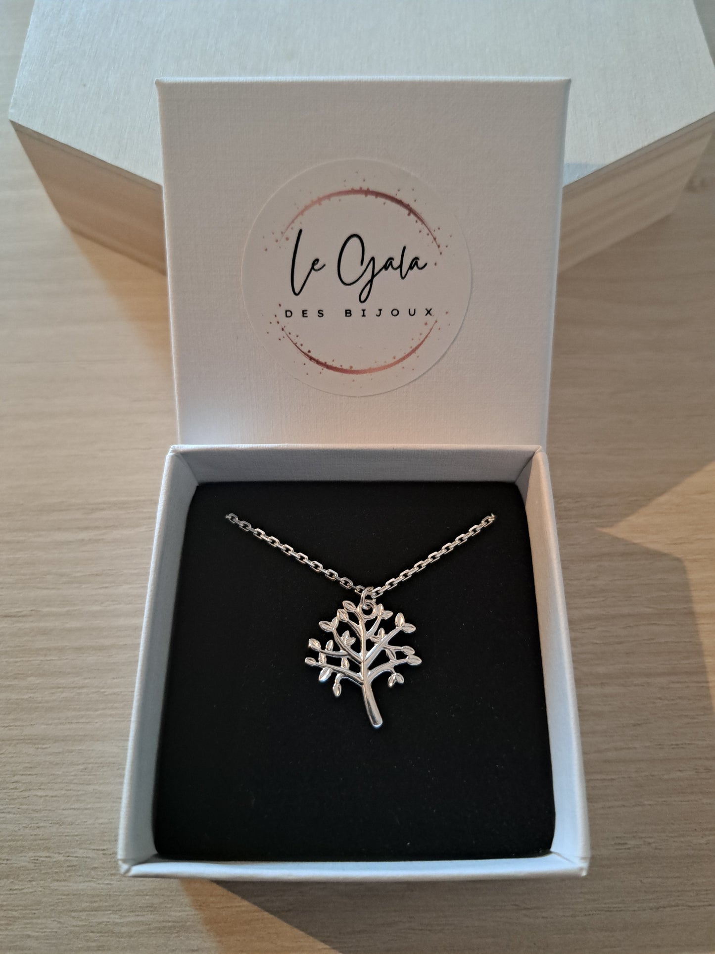 Collier argenté arbre de vie